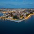 Weitblick auf Zadar in der Abenddämmerung.