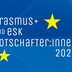 Weißer Schriftzug Erasmus+ und ESK Botschafter:innen 2026 auf blauem Hintergrund mit gelben Sternen