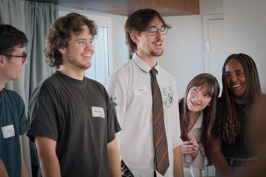 Gruppe junger Menschen 