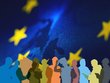 Europaflagge und dafür sind bunte Papiermaxerl zu sehen