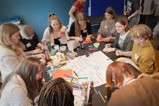 Der Alternativtext wird in Kürze eingefügt