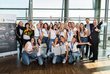 Foto der Gewinnerklasse des nationalen eTwinning-Preises 2019 mit Vertretern des Bildungsministeriums und der Bildungsdirektionen Oberösterreich und Kärnten