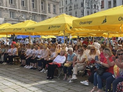 Foto der Teilnehmenden des Nachbarschaftsfestes