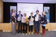 Auszeichnung mit dem 1. eTwinning-Preis: Katrin Wolfram, BG und BRG Krems Piaristengasse, für das Projekt „Mujeres que cuentan / Women that count“. Sponsor: FLIP LAB. Im Bild (v.l.n.r.): Ursula Panuschka (OeAD), Ernst Gesslbauer (OeAD), Katrin Wolfram und Bärbel Jungmeier (BG und BRG Krems Piaristengasse), Benjamin Flaig (BMBWF) und Hannah Diernhofer (Europabüro der BD Wien)